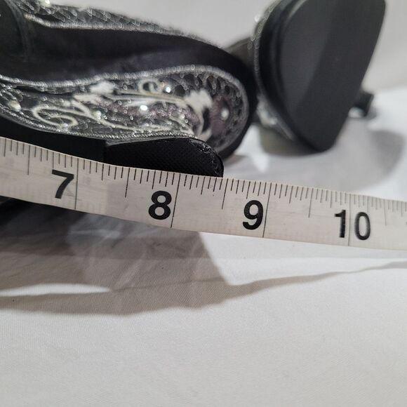 Qupid Elegant Black and Silver Embroidered Wedge Shoes - Picture 10 of 12